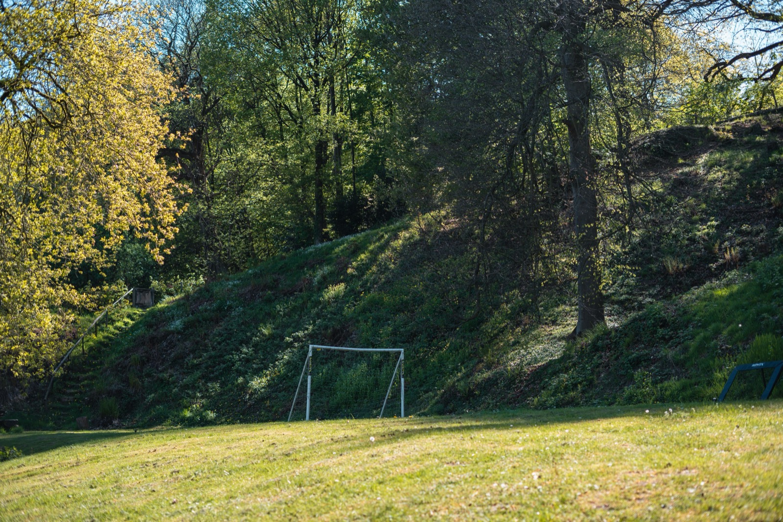 Voetbalveld in tuin