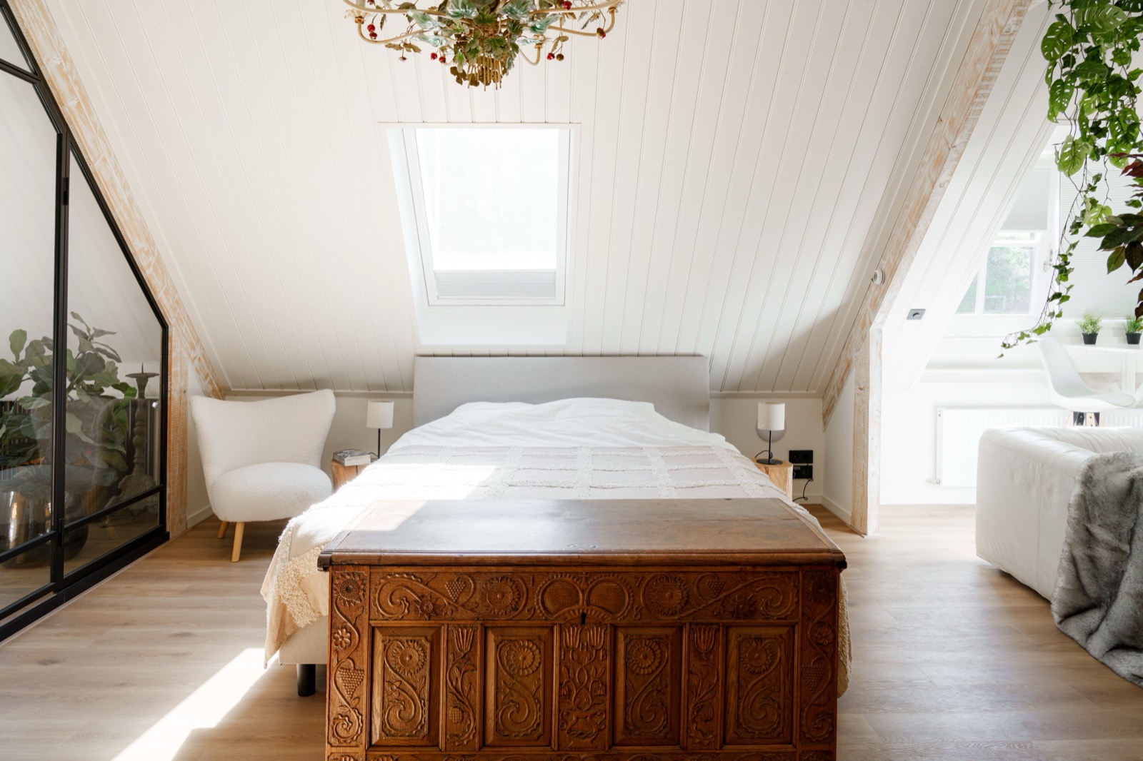 Slaapkamer met dakraam